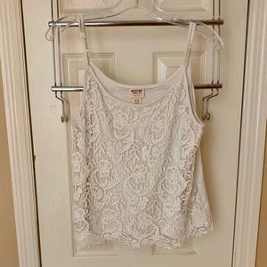 Women’s white tank top
